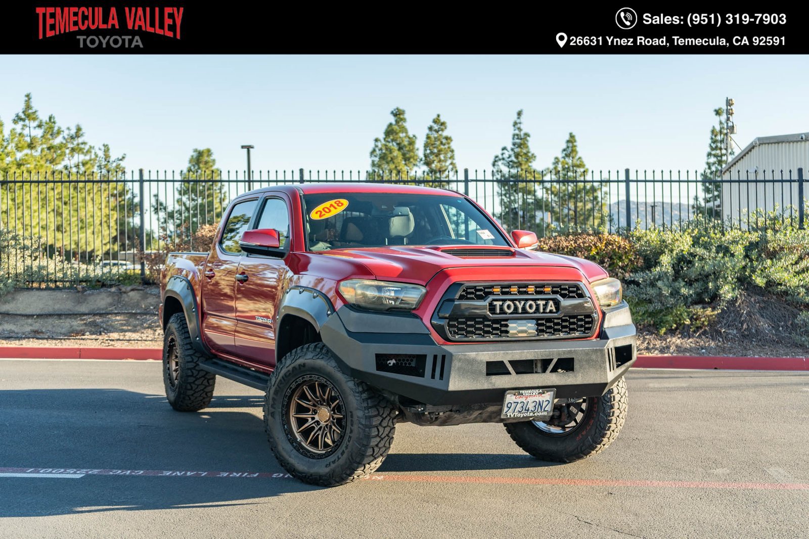 Used 2018 Toyota Tacoma TRD Sport w/ Technology Package RWD image 1