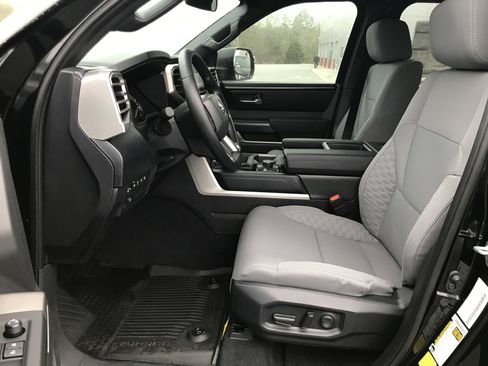 New 2025 Toyota Tundra SR5 image 3