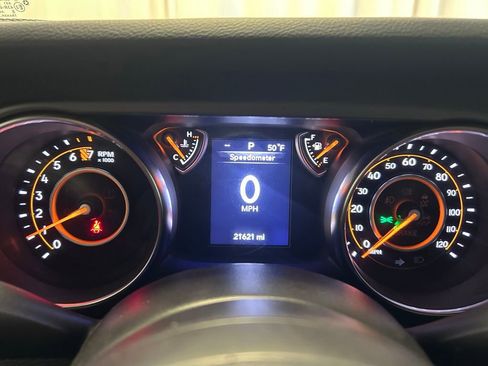 Used 2023 Jeep Gladiator Sport AWD/4WD image 10