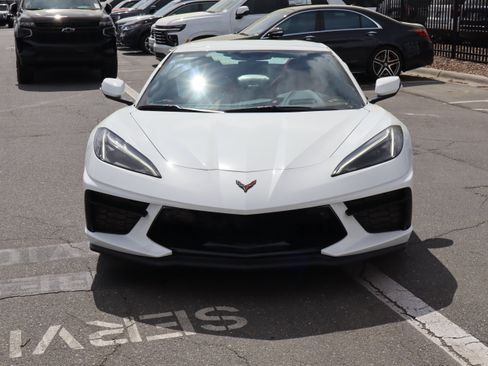 Used 2023 Chevrolet Corvette Stingray Premium Conv w/ Z51 Performance Package image 3