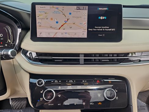 Used 2022 INFINITI QX60 Luxe w/ Performance Audio Package AWD/4WD image 9