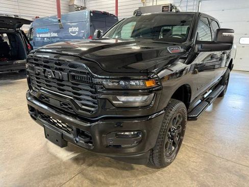 Certified 2026 RAM 2500 Big Horn AWD/4WD image 39