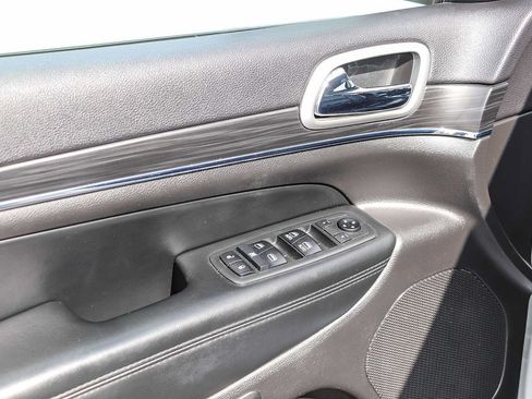 Used 2019 Jeep Grand Cherokee Limited RWD image 22