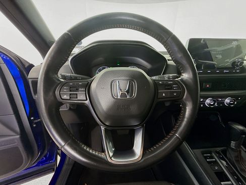 Used 2023 Honda CR-V Sport image 11
