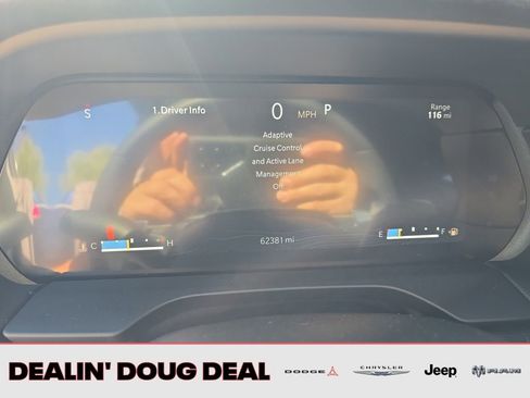 Used 2023 Jeep Grand Cherokee Altitude image 16