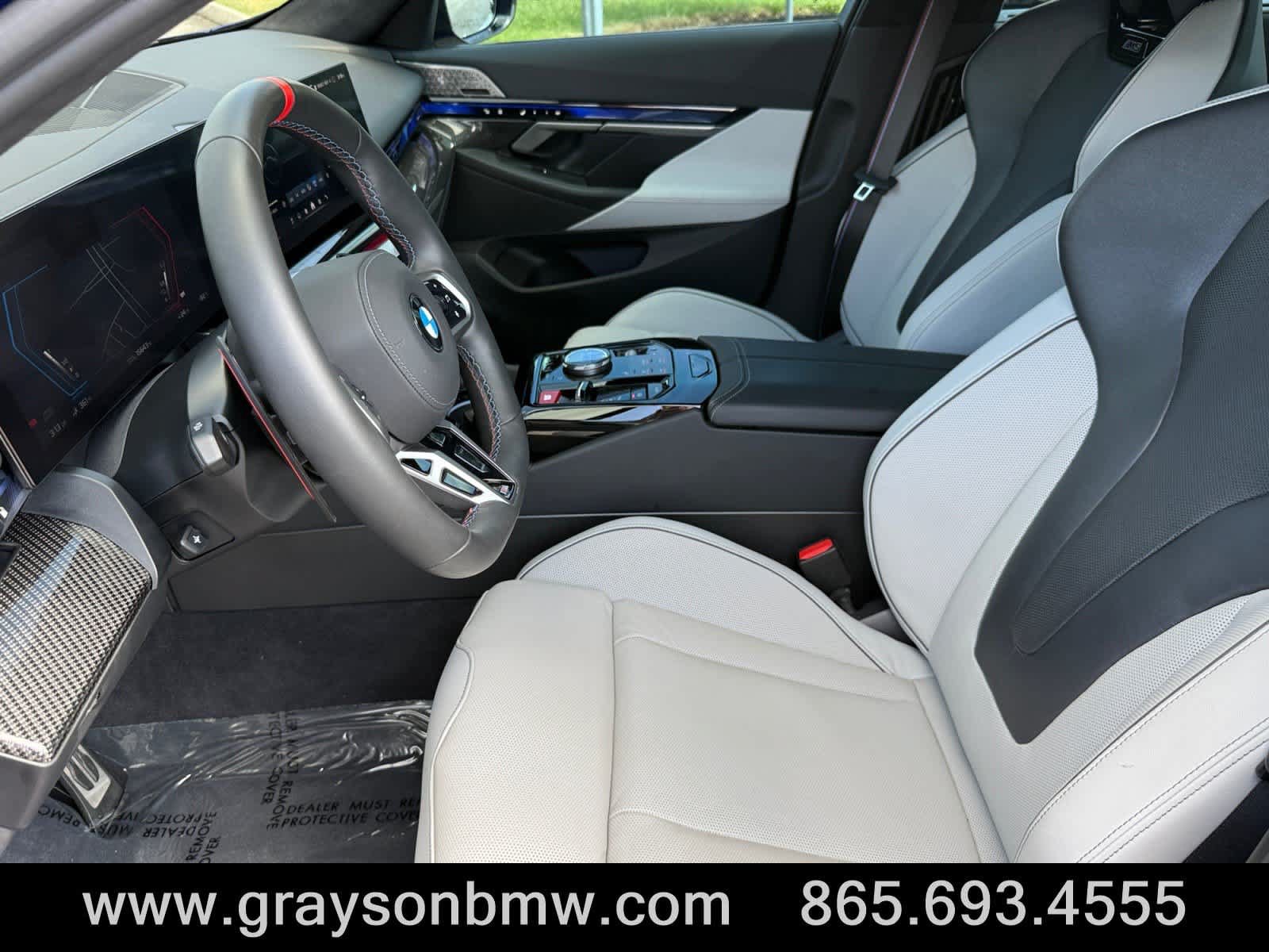 Used 2025 BMW M5 w/ Carbon Package AWD/4WD image 13