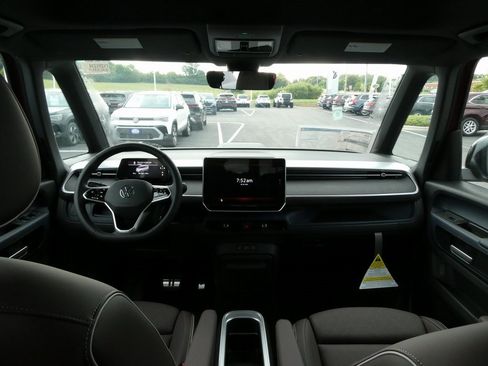 New 2025 Volkswagen ID. Buzz Pro S Plus image 34