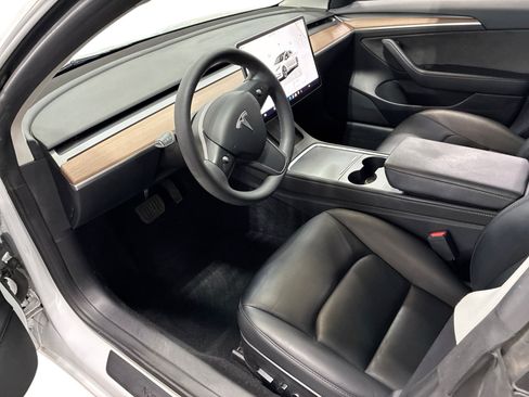 Certified 2023 Tesla Model 3 Standard Range RWD image 9