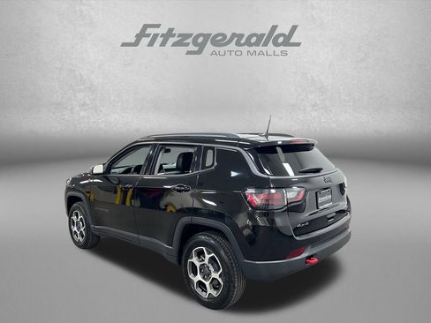 Used 2022 Jeep Compass Trailhawk w/ Trailhawk Elite Group AWD/4WD image 3