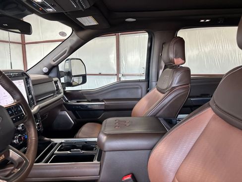 Used 2024 Ford F250 King Ranch w/ FX4 Off-Road Package image 11