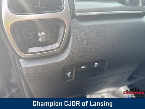 Used 2022 Kia Sorento LX FWD image 21