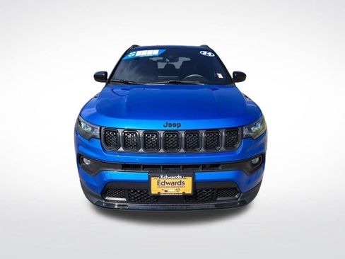 Used 2024 Jeep Compass Latitude AWD/4WD image 10