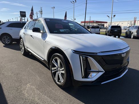 Used 2024 Cadillac Lyriq Tech image 4