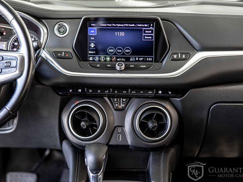 Used 2021 Chevrolet Blazer LT image 36