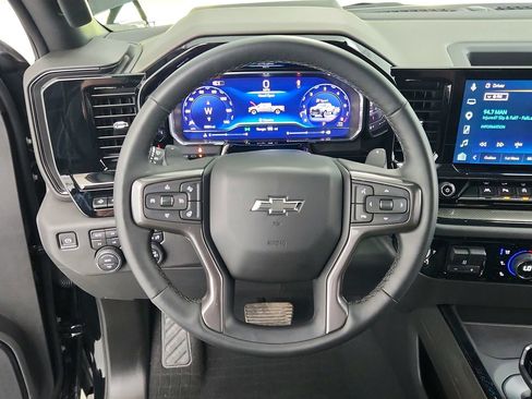 Used 2025 Chevrolet Silverado 1500 ZR2 w/ Technology Package AWD/4WD image 19