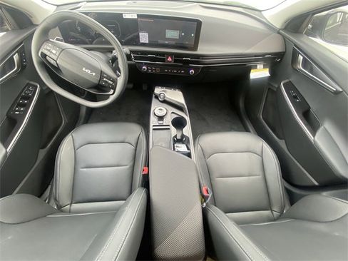 New 2025 Kia EV6 Wind image 11