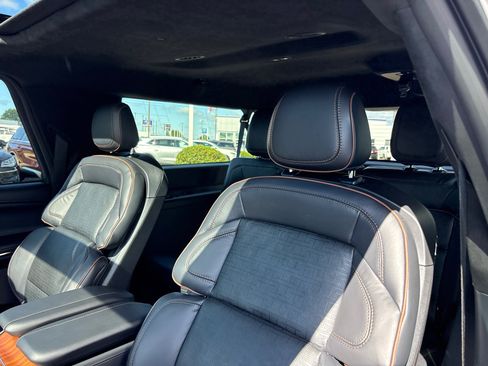New 2025 Lincoln Navigator L Black Label image 27