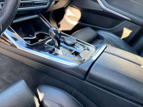 Used 2021 BMW X7 xDrive40i image 18