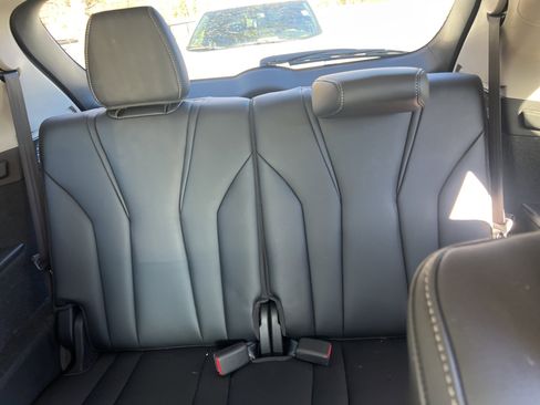 Used 2022 Acura MDX SH-AWD w/ Technology Package image 16