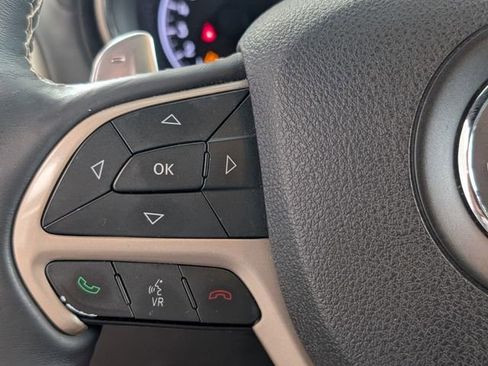 Used 2014 Jeep Grand Cherokee Overland w/ Advanced Technology Group image 26