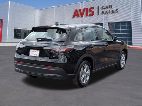 Used 2025 Honda HR-V LX image 6