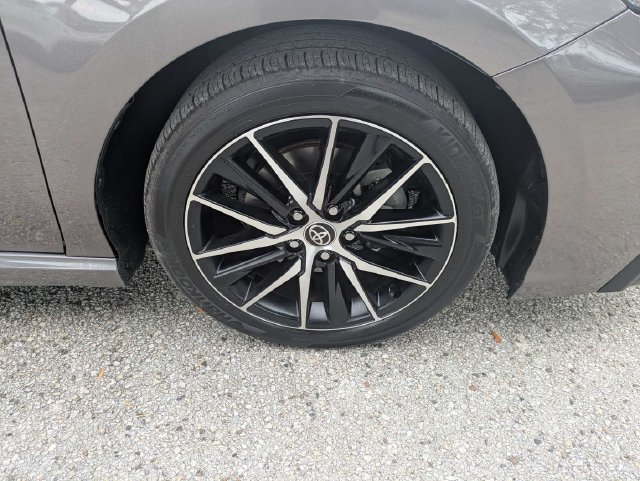 Used 2021 Toyota Camry SE FWD image 10