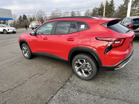 New 2026 Chevrolet Trax LT w/ Driver Confidence Package image 3