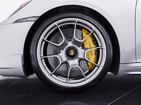 Used 2025 Porsche 911 Turbo S AWD/4WD image 3