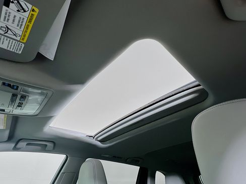 Certified 2015 Toyota Highlander XLE image 14