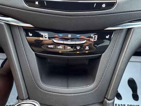 Used 2022 Cadillac XT5 Premium Luxury AWD/4WD image 18