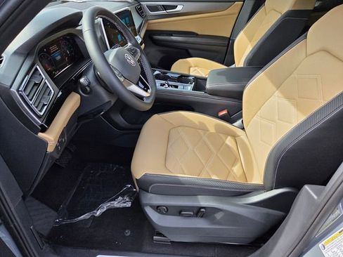 New 2026 Volkswagen Atlas Cross Sport SE FWD image 6