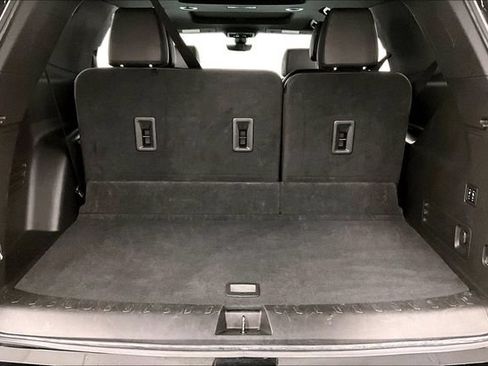 Used 2023 Chevrolet Traverse High Country FWD image 44