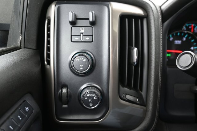 Used 2017 Chevrolet Silverado 2500 High Country w/ Duramax Plus Package AWD/4WD image 26