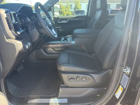 New 2026 GMC Sierra 2500 SLT w/ SLT Convenience Package image 8