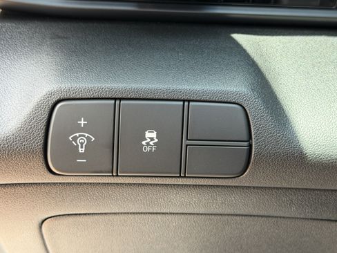 New 2026 Hyundai Elantra SEL Sport FWD image 26
