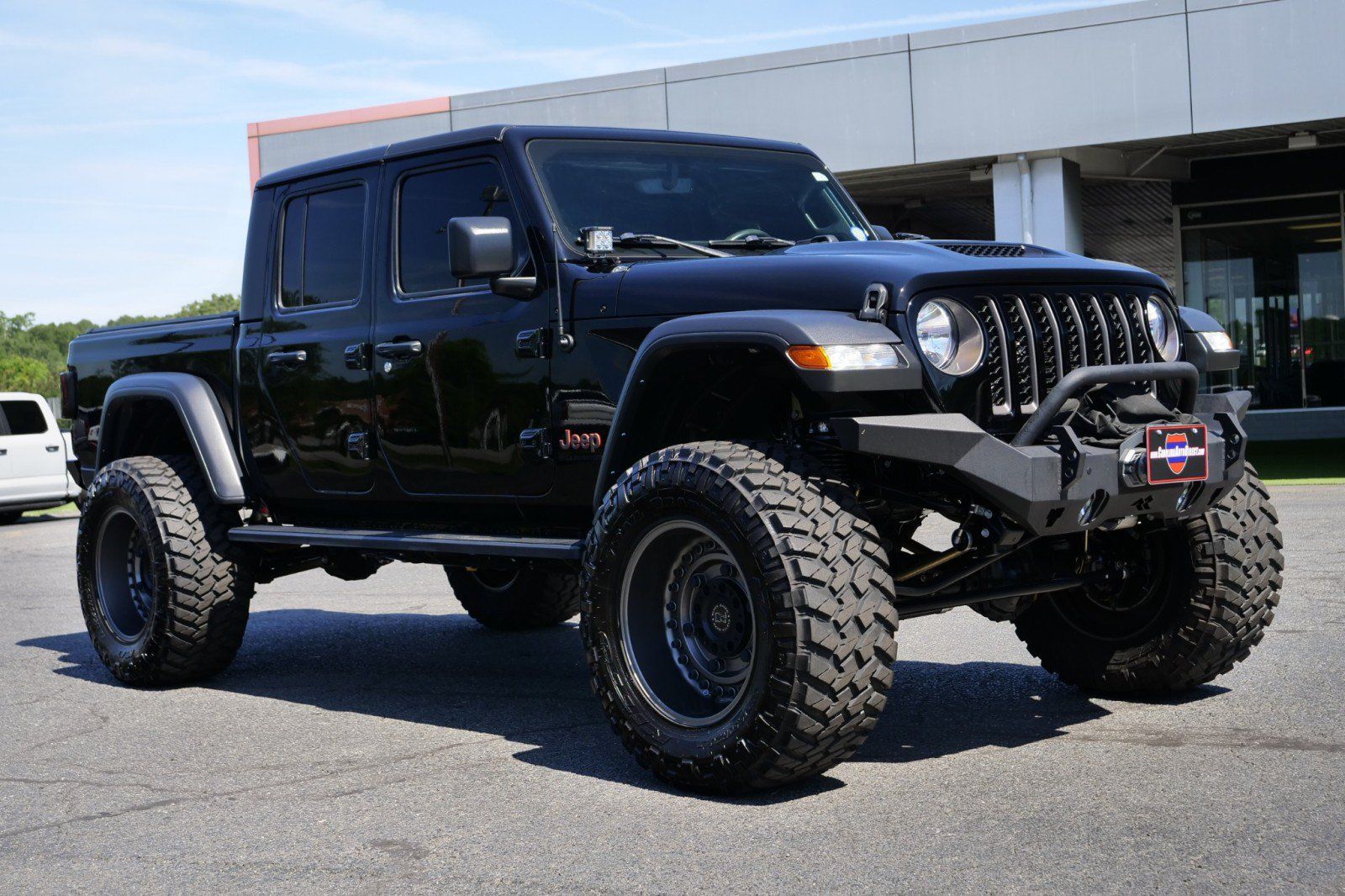 Used 2023 Jeep Gladiator Mojave w/ Cold Weather Group AWD/4WD image 4