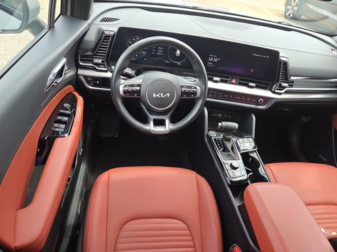 Used 2025 Kia Sportage SX FWD image 8