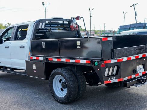Used 2024 Ford F550 4x4 Crew Cab Super Duty image 4