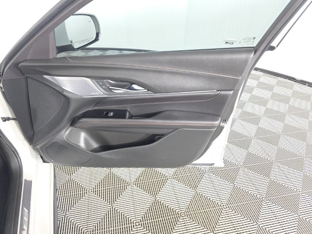 Used 2021 Cadillac CT4 V w/ Technology Package RWD image 39