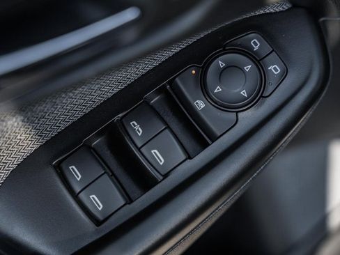 Used 2024 Chevrolet TrailBlazer LT image 34