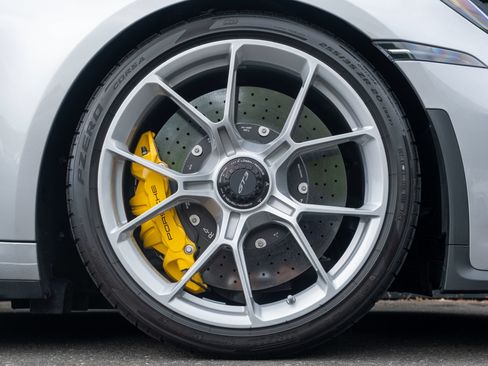 Certified 2023 Porsche 911 GT3 RWD image 15