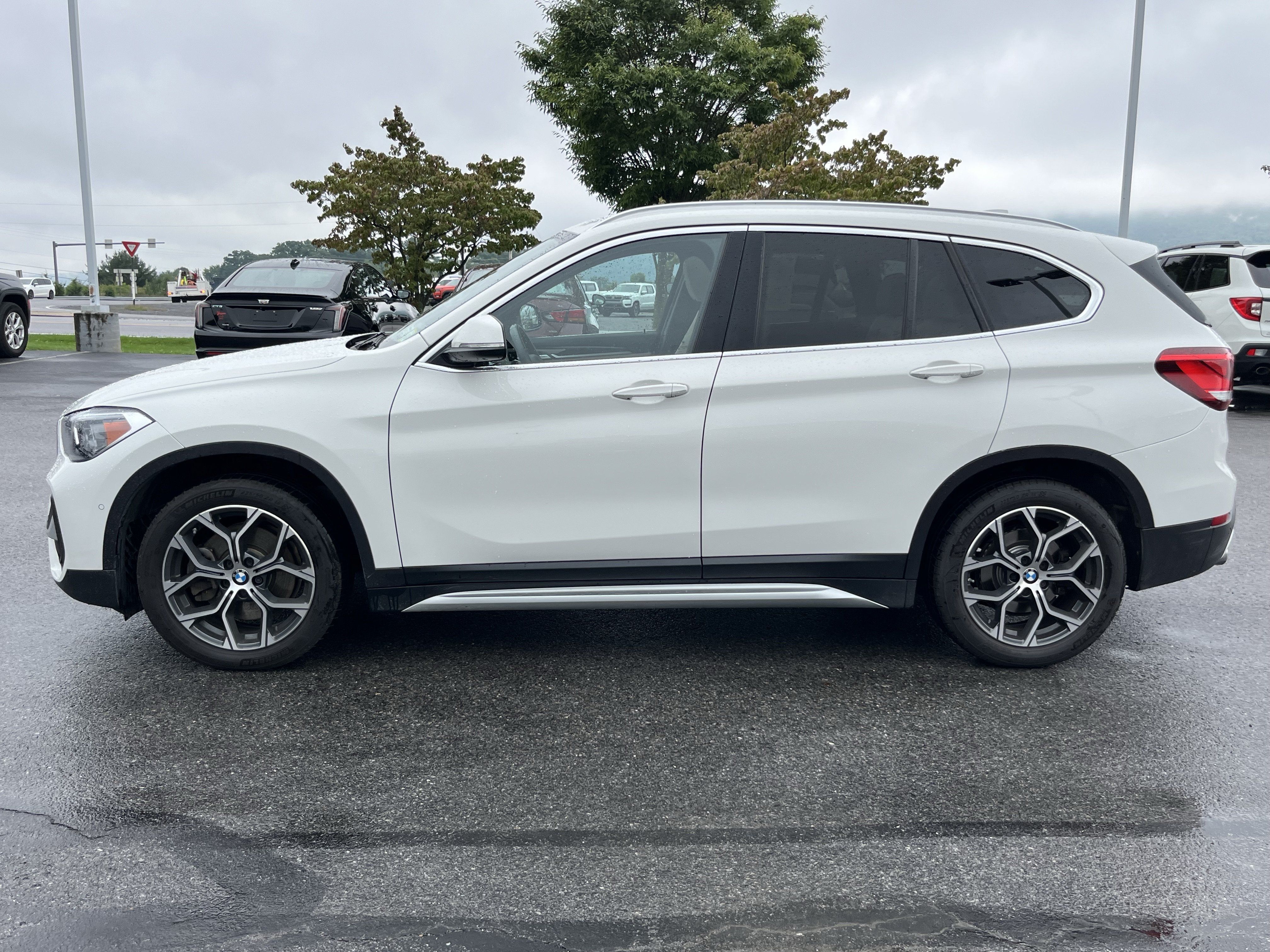 Used 2022 BMW X1 xDrive28i w/ Premium Package AWD/4WD image 10
