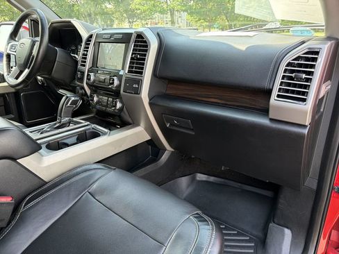 Used 2016 Ford F150 Lariat w/ Equipment Group 502A Luxury AWD/4WD image 31
