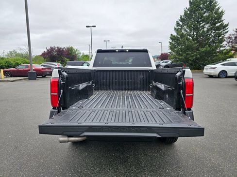 Used 2024 Toyota Tacoma SR RWD image 17