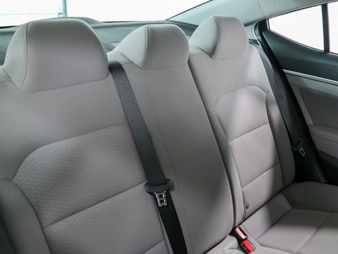 Used 2019 Hyundai Elantra SEL FWD image 27