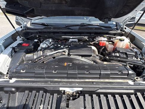 Used 2025 Chevrolet Silverado 2500 LT AWD/4WD image 34