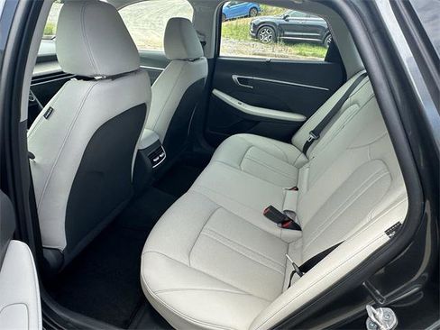 New 2025 Hyundai Sonata Limited image 20