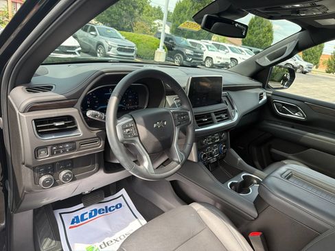 Used 2023 Chevrolet Tahoe Z71 w/ Luxury Package AWD/4WD image 10