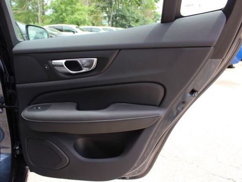 Certified 2024 Volvo S60 B5 Plus w/ Climate Package AWD/4WD image 18