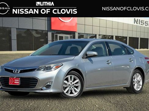 Used 2015 Toyota Avalon XLE FWD image 1